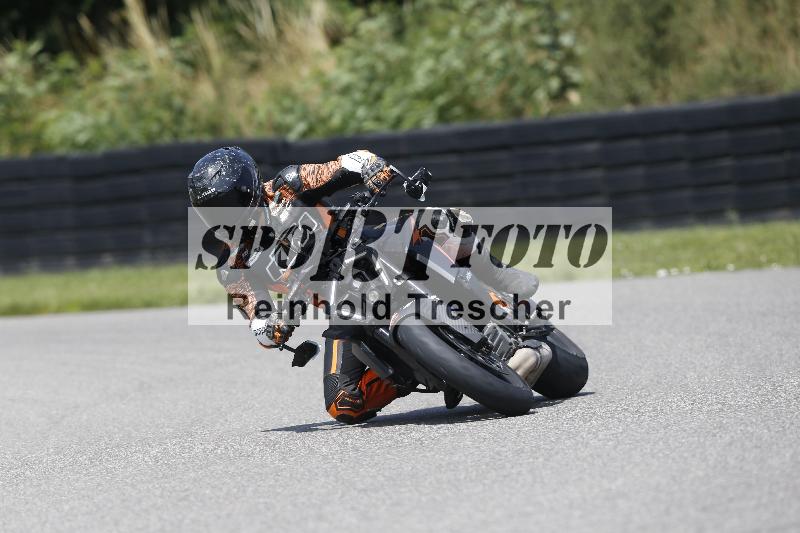 /27 12.06.2025 Ducati Schweiz Trackday Warmup  ADR/gruen-vert/27